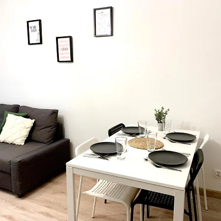 Apartament Life Next To Metro Station Warszawa