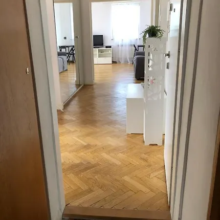 Apartament świętojerska