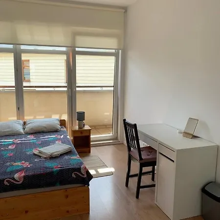 Comfortable In The Apartament On Aleja Wilanowska 5