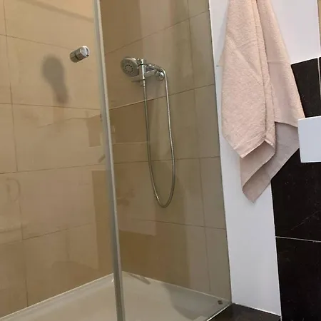 Comfortable In The Apartament On Aleja Wilanowska 5 Pensjonat