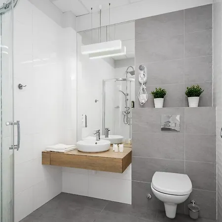Aleje Jerozolimskie Street Apartament Warszawa