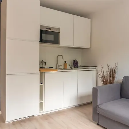Batorego 18 - White - 450m Stacja Metra Pola Mokotowskie, 800m Biblioteka Narodowa, 20m Piekny Park Pola Mokotowskie, 800m Do Sgh - Wifi - Smart Tv - Good * Варшава