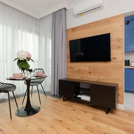 Lazienki Park By Renters Prestige Apartament *