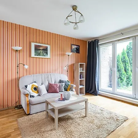 Super Apart Zawiszy 16b