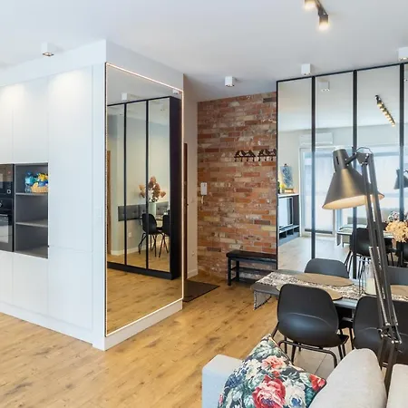 Apartment Vip Bielany Przy Metrze *