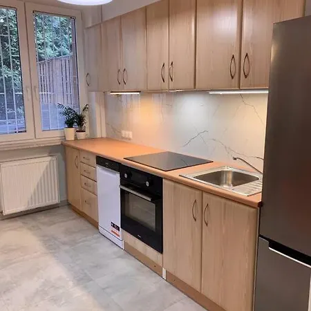 Mokotów Wernyhory Apartament *