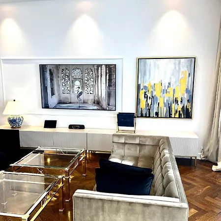 Appart hôtel Mondrian Luxury Unesco Old Town *