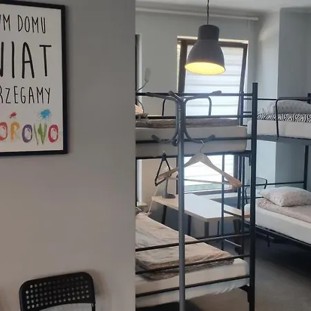 Hostel Sunrise Przy Dw. Zachodnim Warschau