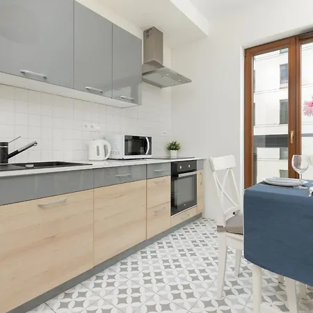 Sierakowskiego By Renters * Warszawa