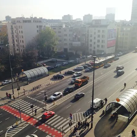 Nocleg ze śniadaniem Przystanek Mdm Warszawa