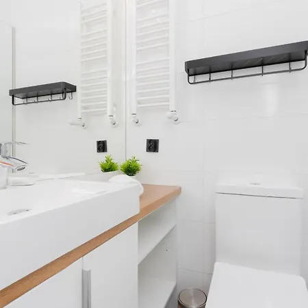 Mokotow Sw Boboli By Renters