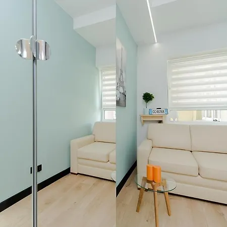 Mikro Apartament Skyblue Z Lazienka I Aneksem Apartment Warsaw