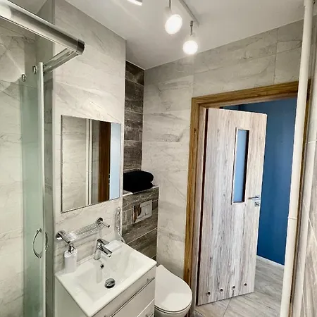 Apartment Super Grey 2 Metro Fast Wifi 65'tv Netflix Hbo Appletv+ Warsaw