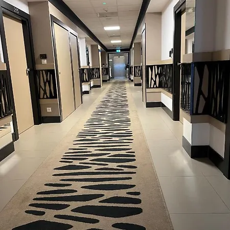 Ale Jerozolimskie Aparthotel