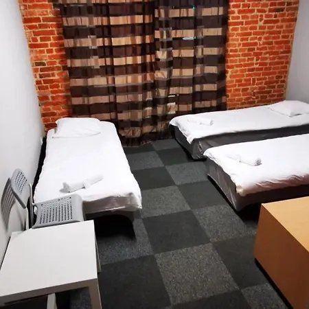 Warszawa-ursus 4* Varsó