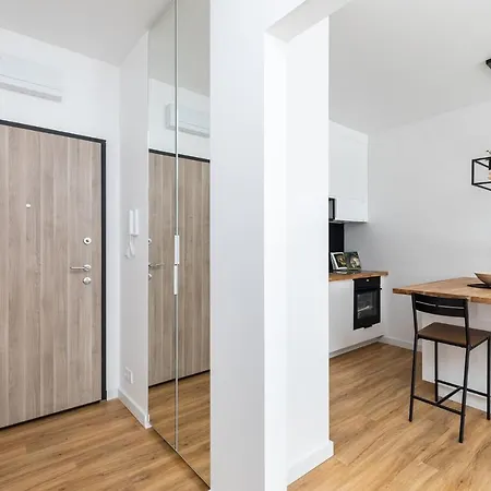 Apartment Superapart Stanislawa 1a