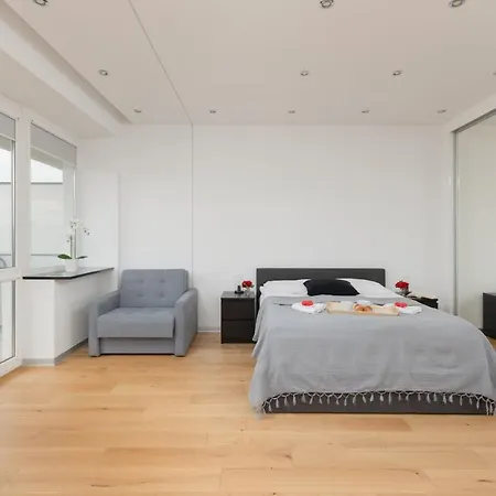 The View By Renters Apartament *