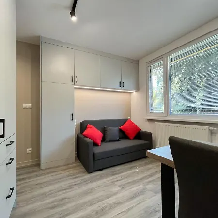 Batorego 16 Red Prywatne Mieszkanie 300m Od Metro Pole Mokotowskie I Sgh Samodzielne Zameldowanie! Self Check-in System! Apartament *