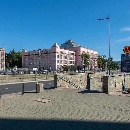 Batorego 16 Red Prywatne Mieszkanie 300m Od Metro Pole Mokotowskie I Sgh Samodzielne Zameldowanie! Self Check-in System! Apartament Warszawa