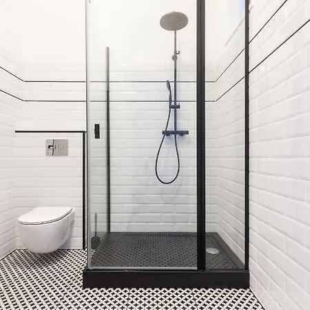 Ecru Glamorous Studio Near Metro Nowy Swiat Apartament Warszawa