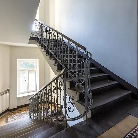 Ecru Glamorous Studio Near Metro Nowy Swiat