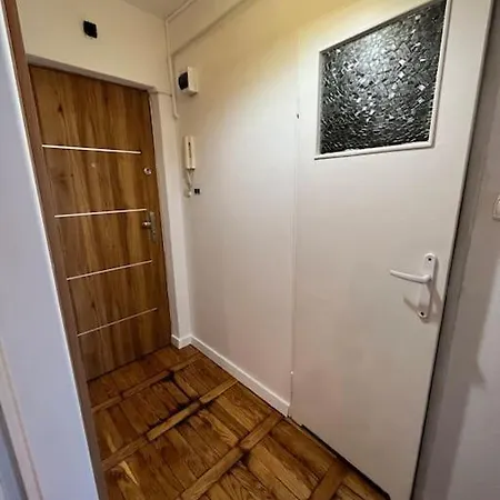 Ohmyhome - Chmielna Apartment Warsaw