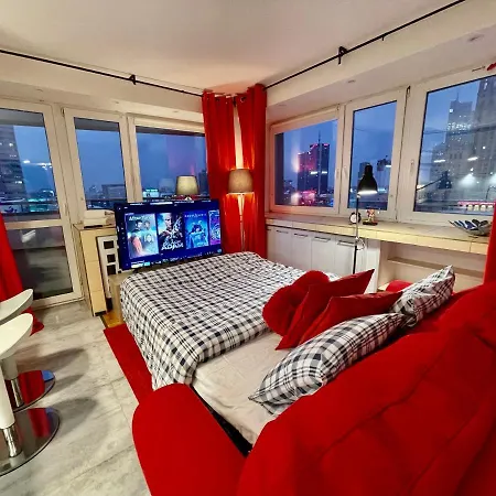 Metro Wifi 300mbs 65'tv Netflix Hbo Appletv+ Apartment *