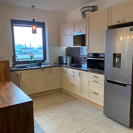 Sunny Life Apartment *