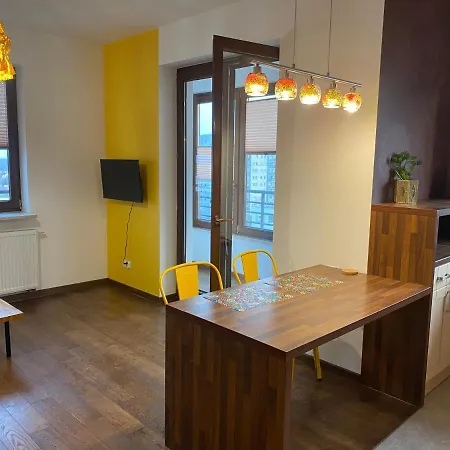 Sunny Life Apartment *