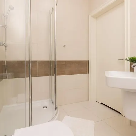 Slominskiego By Renters Apartment Warsaw