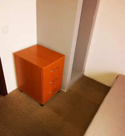 Warszawa-ursus 4* Varsó