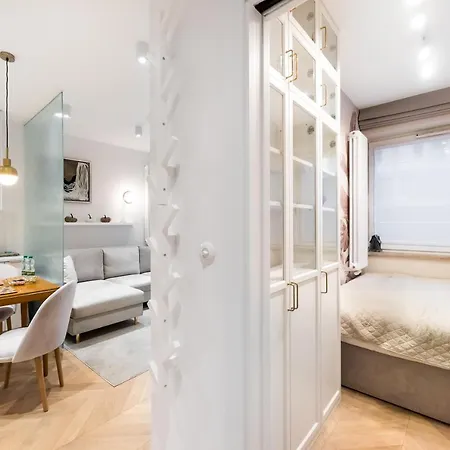 Eko Park Abdank White Apartament