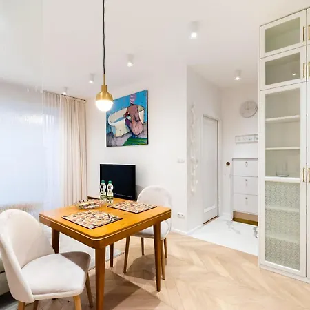 Apartament Eko Park Abdank White Warszawa