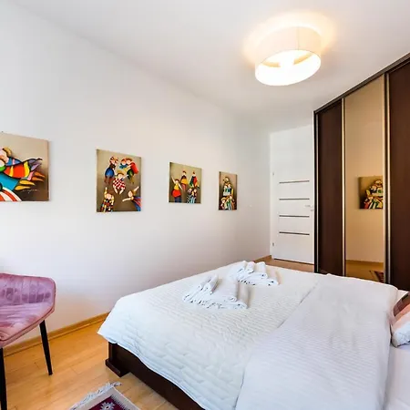 Mokotow Sunlight Apartment *