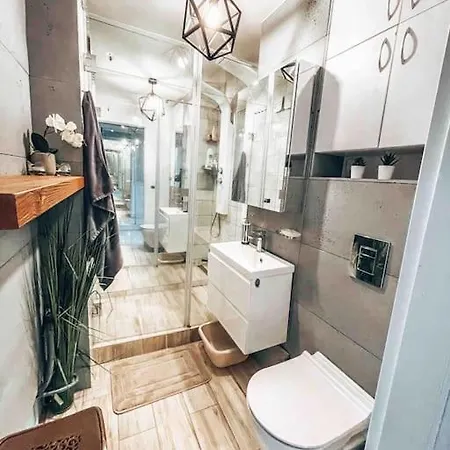 Apartment Light In The Heart Of Praga,
