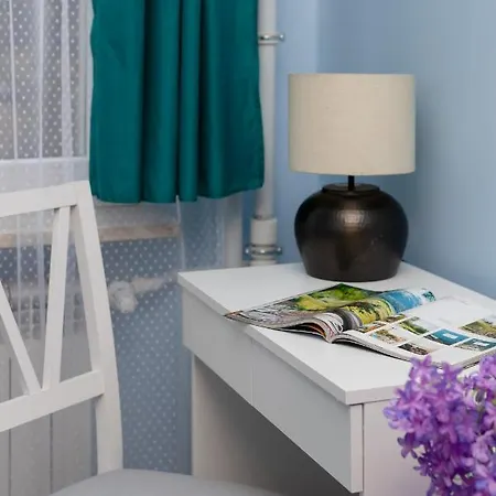 Wlochy Family By The Airport By Renters Apartment