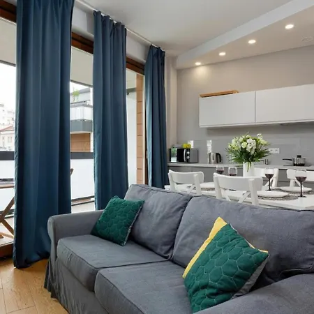 Apartament Modern With Balcony Near Hilton Warszawa