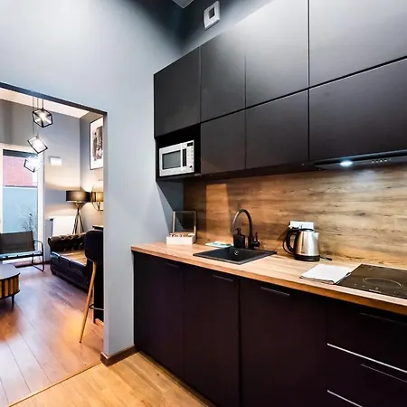 New Praga Ladies' & Gentlemen's Apartament *