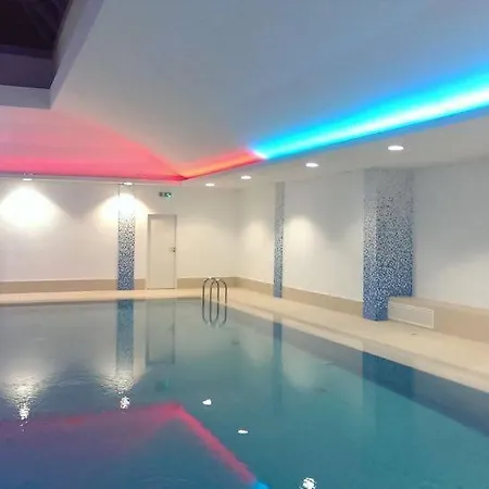 Spacious With Swimming Pool, Gym And Sauna Wwa40 Apartment Warsaw