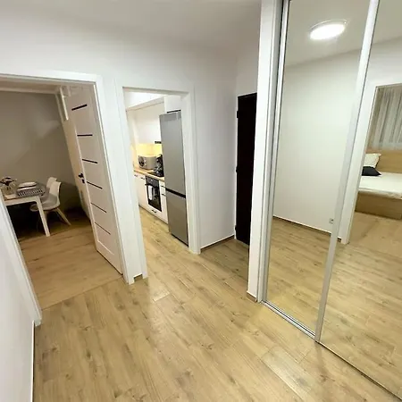 Exclusive 3br! In City Center +netflix! Apartment Warsaw