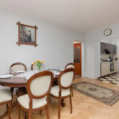 Apartment Wlochy Family By The Airport By Renters *