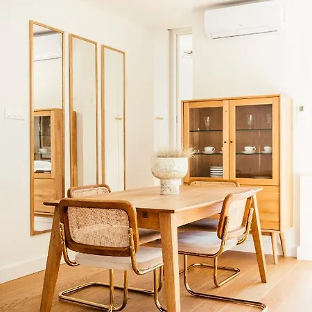 Frascati 1 Top Floor Apartment Warsaw