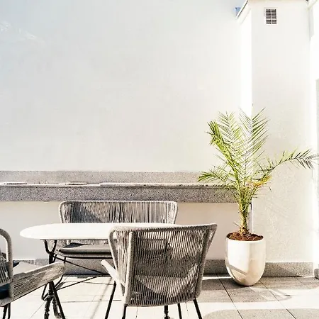 Apartment Frascati 1 Top Floor Warsaw