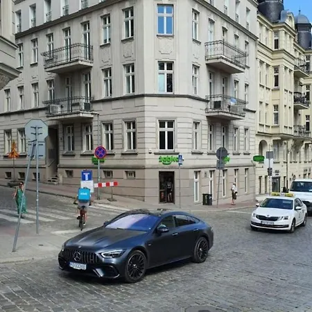 Apartament Modern With Balcony Near Hilton Warszawa