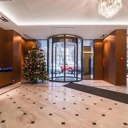 Modern With Balcony Near Hilton * Warszawa