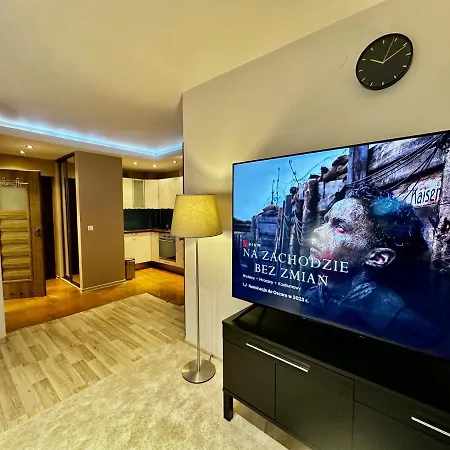 Decor 3 Metro Fast Wifi 1gbs 80'tv Hbo Appletv Apartment