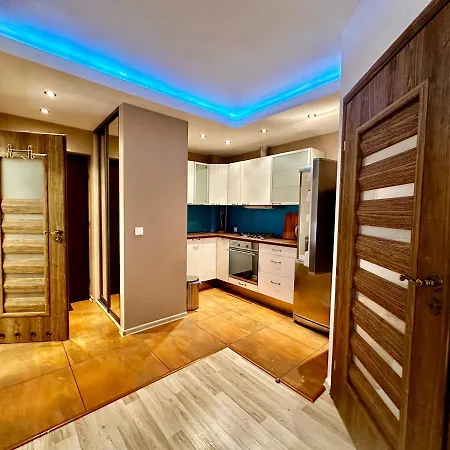 Decor 3 Metro Fast Wifi 1gbs 80'tv Hbo Appletv Warsaw