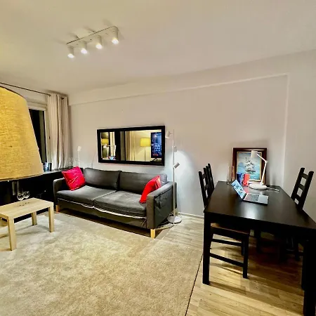 Decor 3 Metro Fast Wifi 1gbs 80'tv Hbo Appletv Apartment