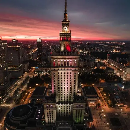 Decor 3 Metro Fast Wifi 1gbs 80'tv Hbo Appletv Apartment Warsaw