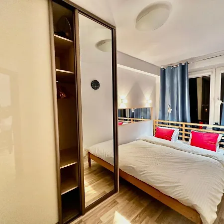 Decor 3 Metro Fast Wifi 1gbs 80'tv Hbo Appletv Apartment *